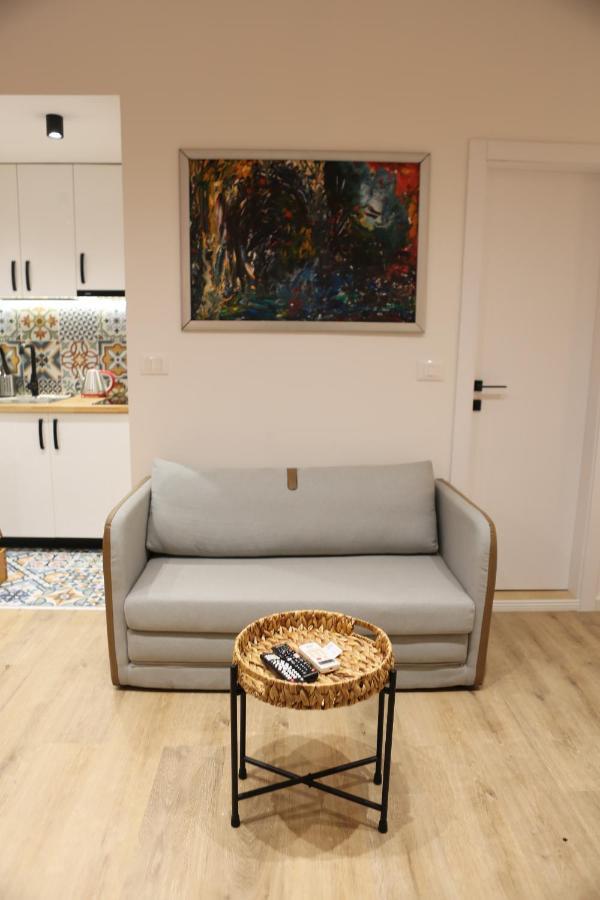 Blloku Studio Apartament ติรานา ภายนอก รูปภาพ
