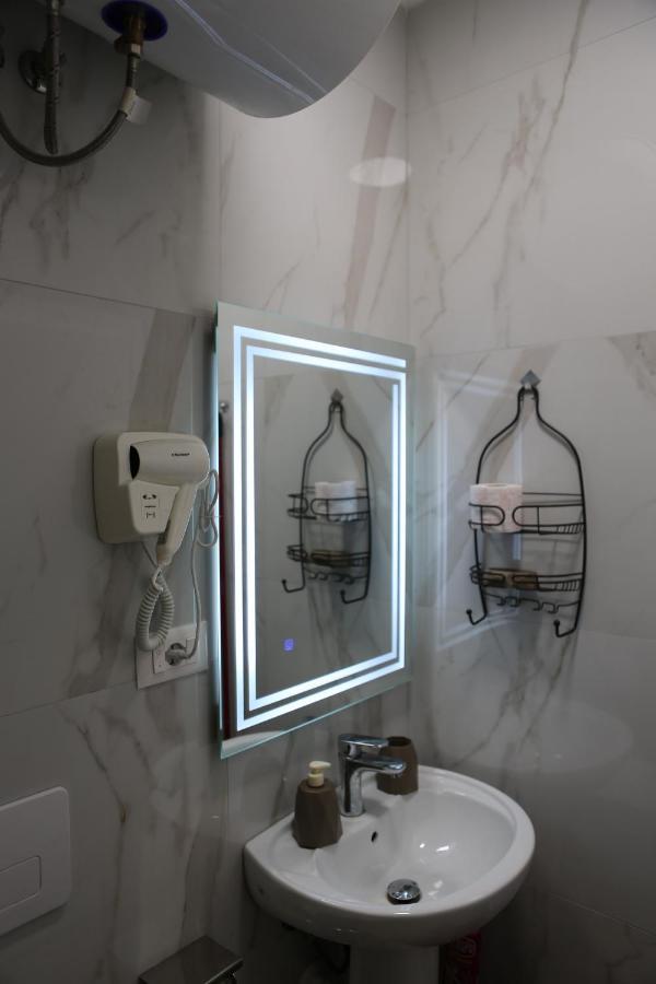 Blloku Studio Apartament ติรานา ภายนอก รูปภาพ